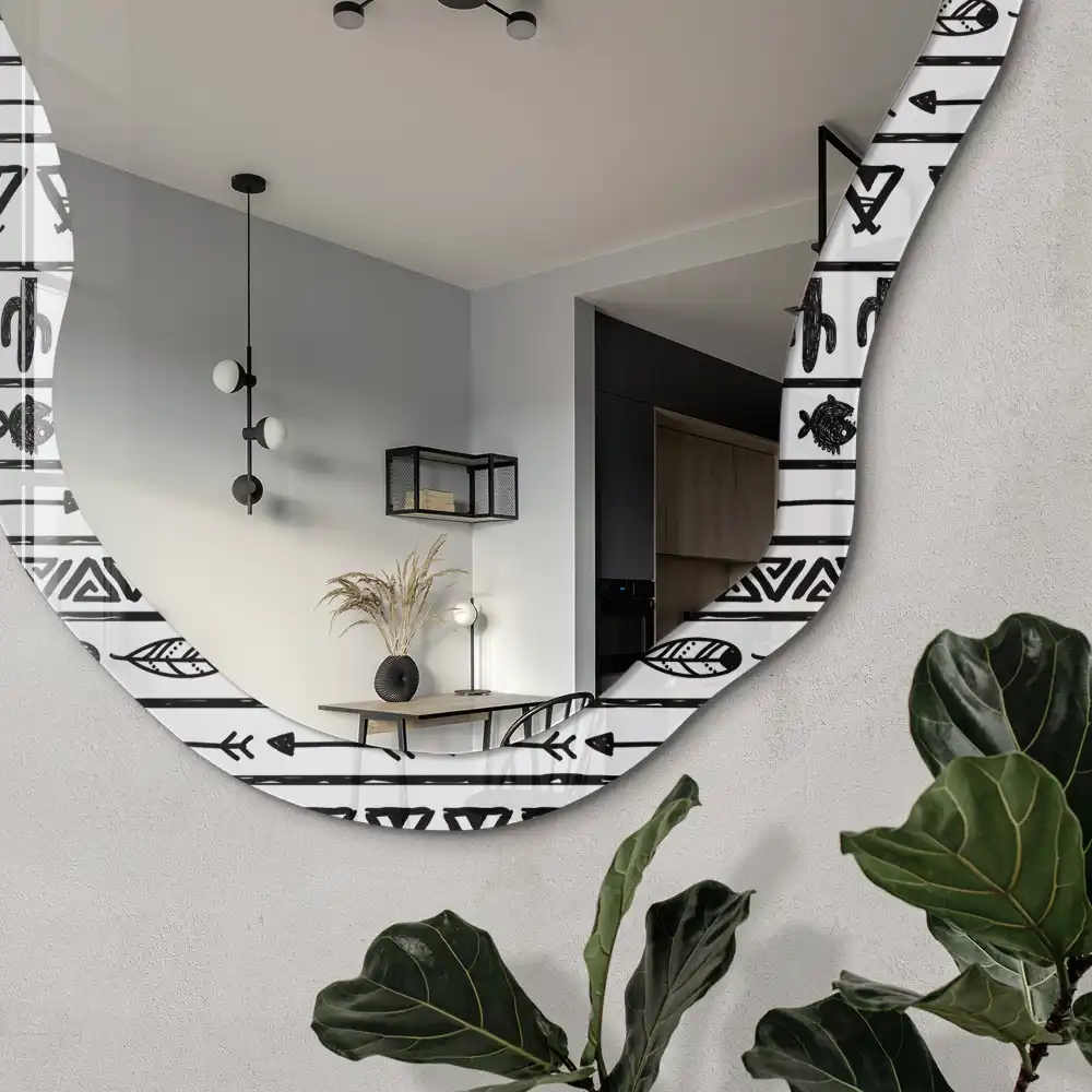 Miroir décoratif irrégulier à motif ethnique
