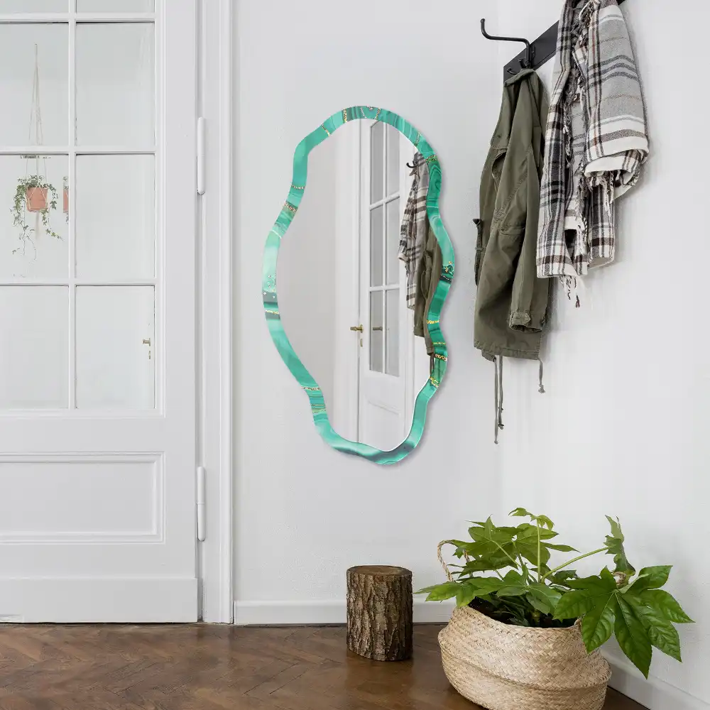 Miroir irrégulier avec impression abstraite verte