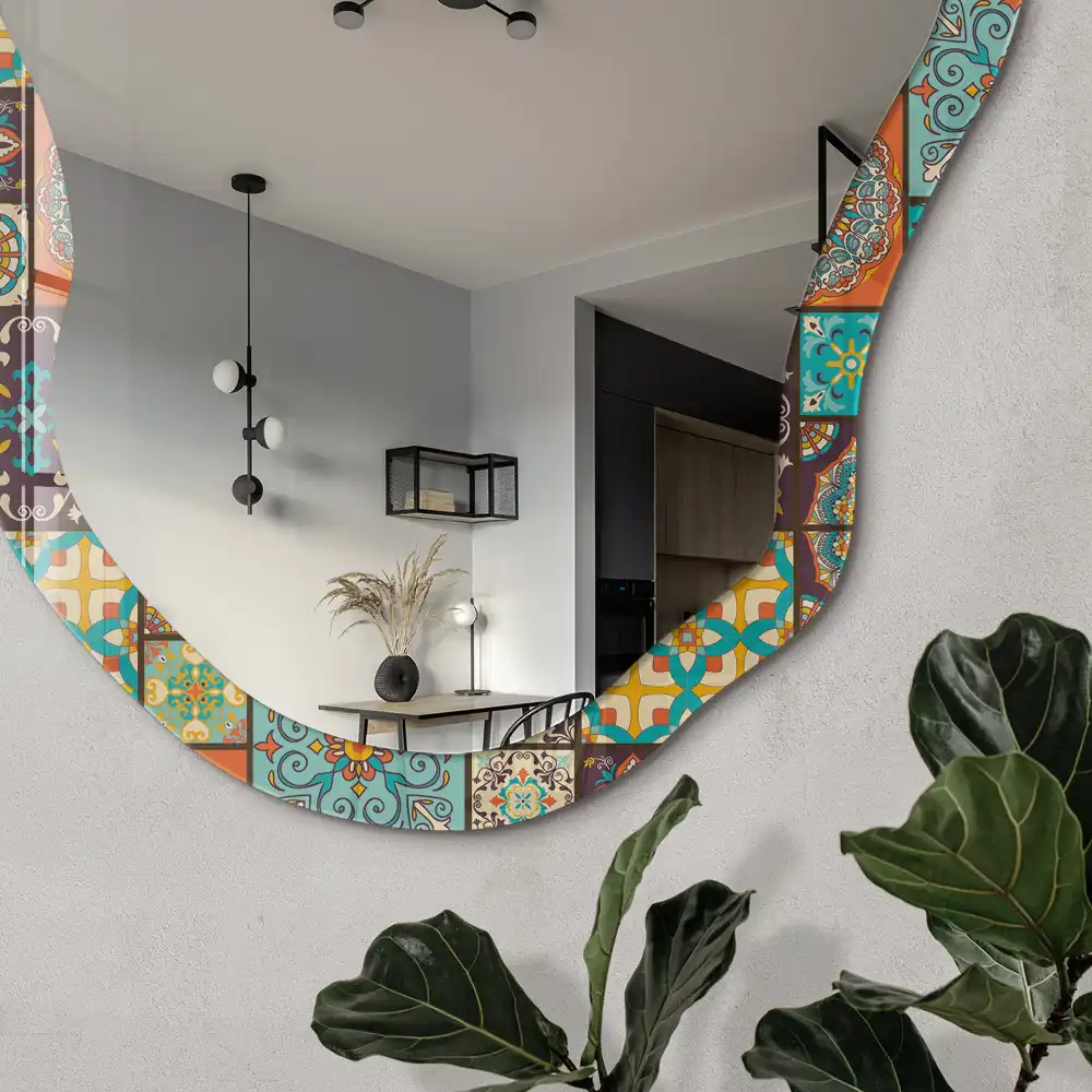 Miroir irrégulier à motif mosaïque coloré