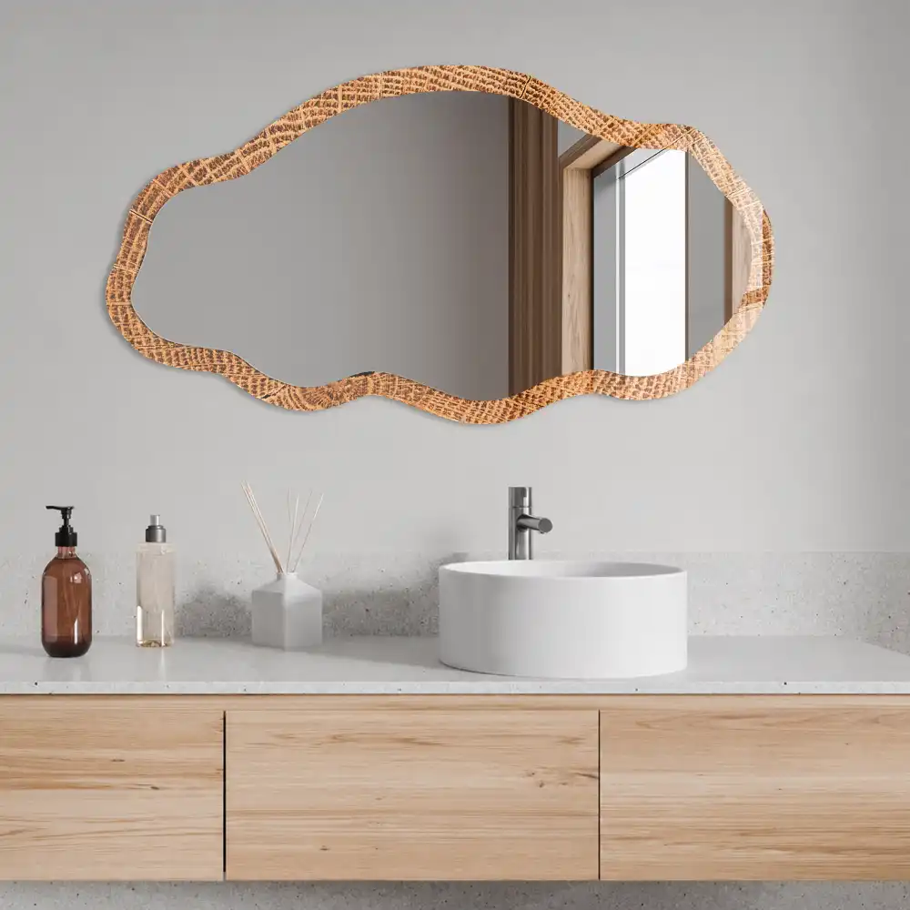 Miroir irrégulier à motif effet bois