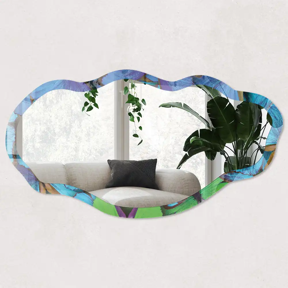 Miroir irrégulier avec motif papillon