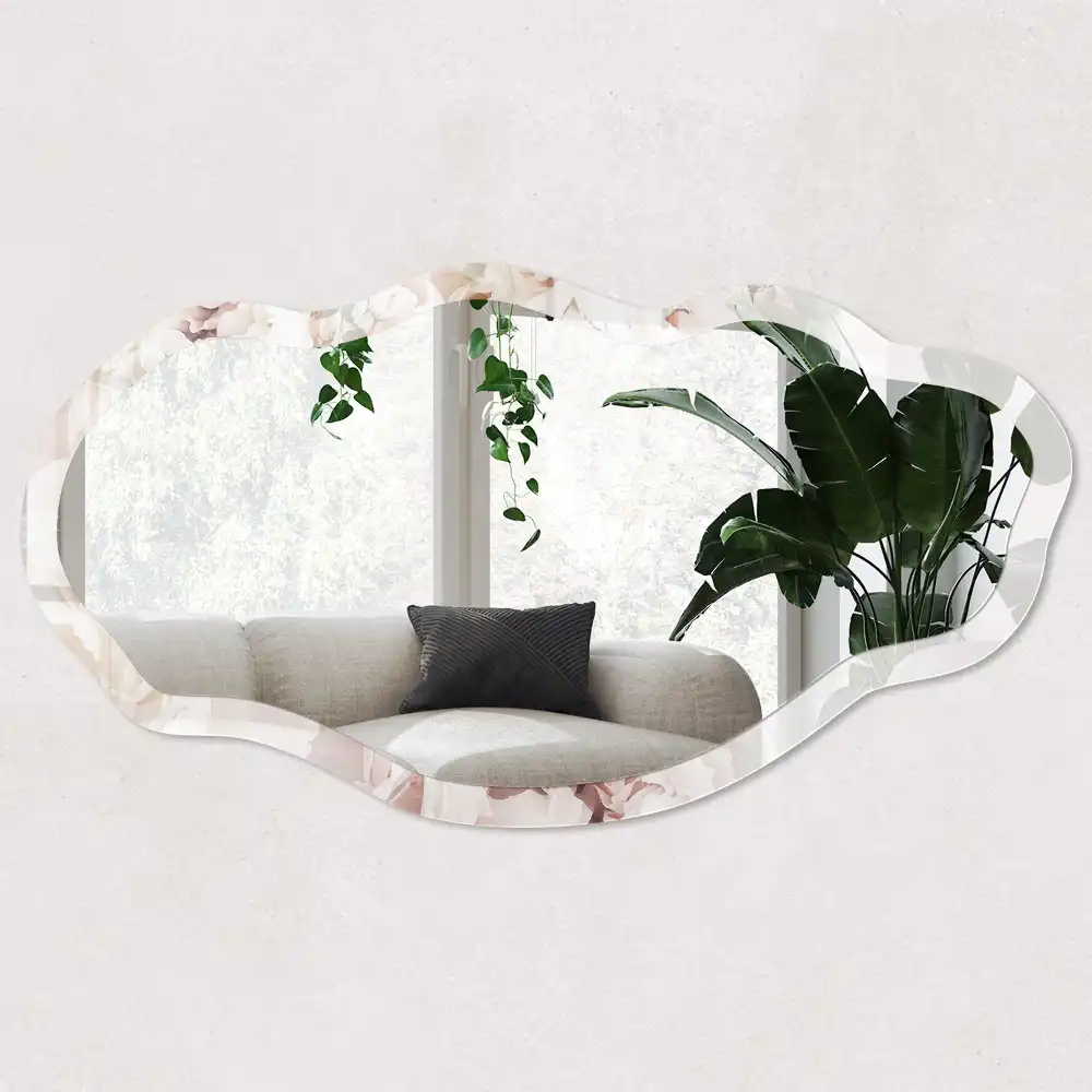 Miroir décoratif irrégulier à l'élégance douce