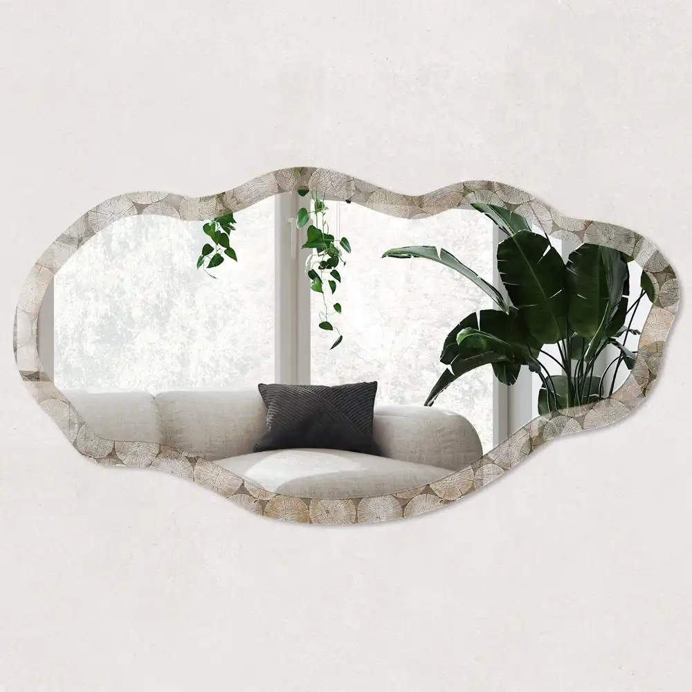 Miroir irrégulier avec motif cercles en bois