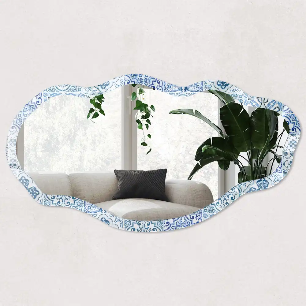 Miroir irrégulier à motif carreaux bleus
