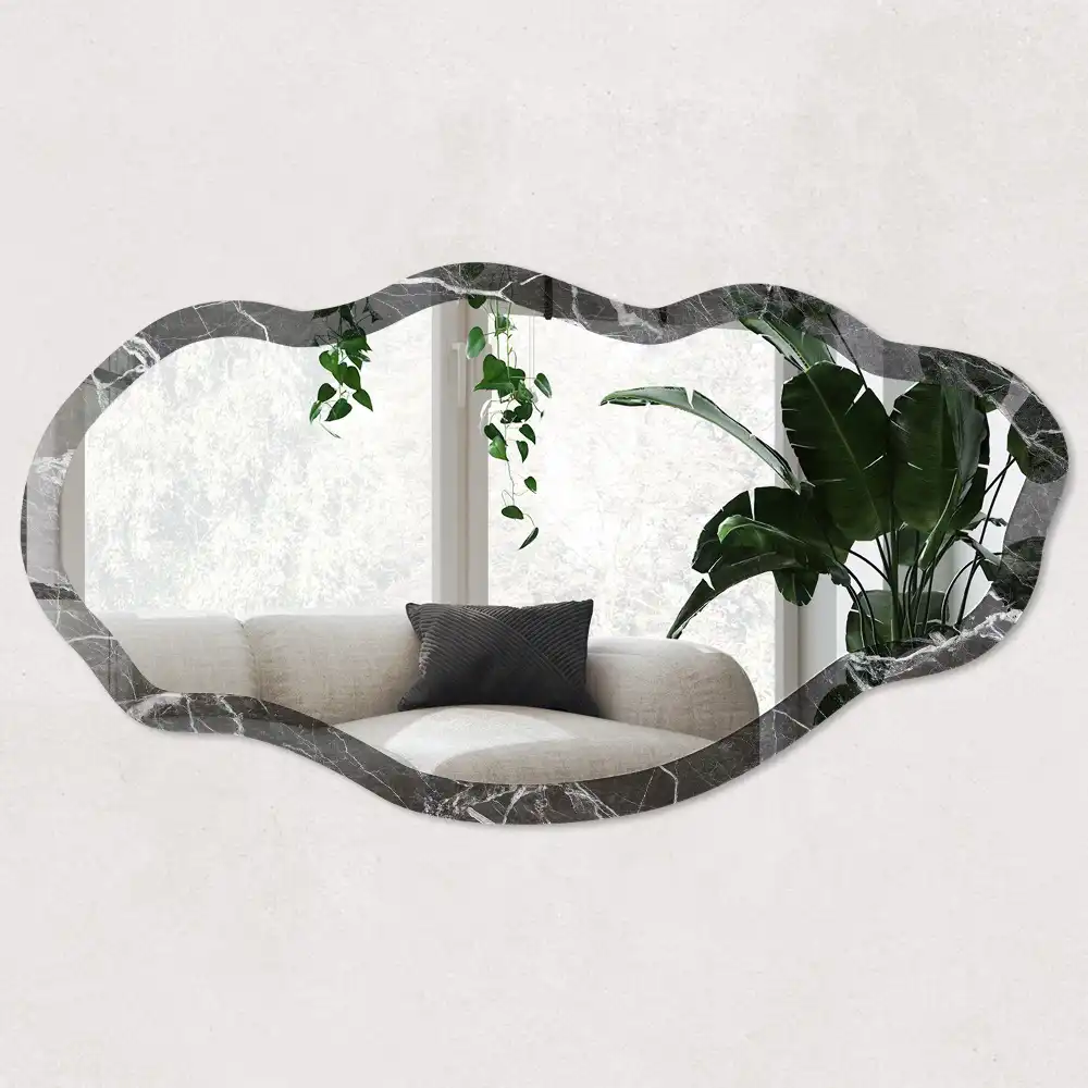 Miroir encadré à impression marbre noir forme irrégulière