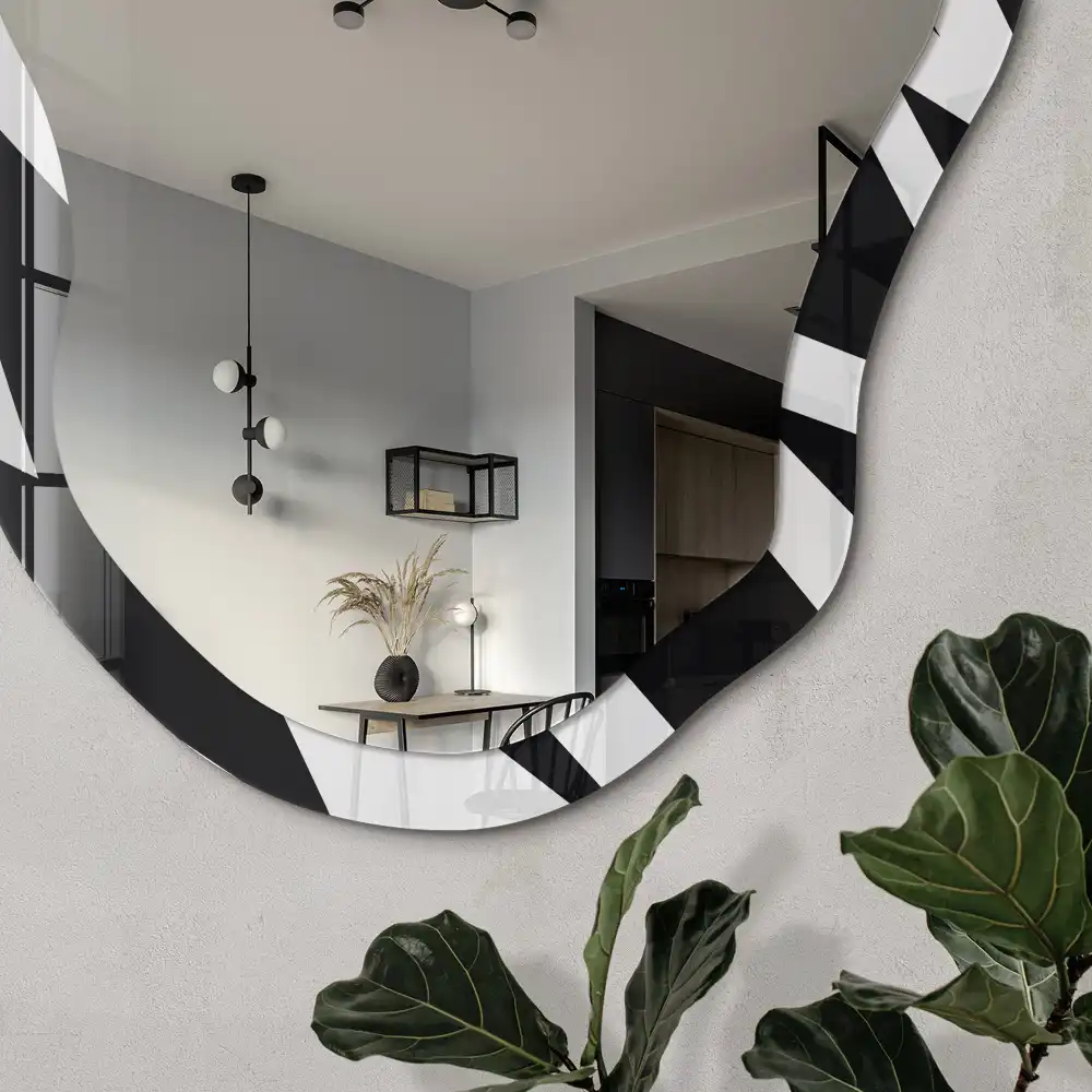 Miroir irrégulier à motif dynamique
