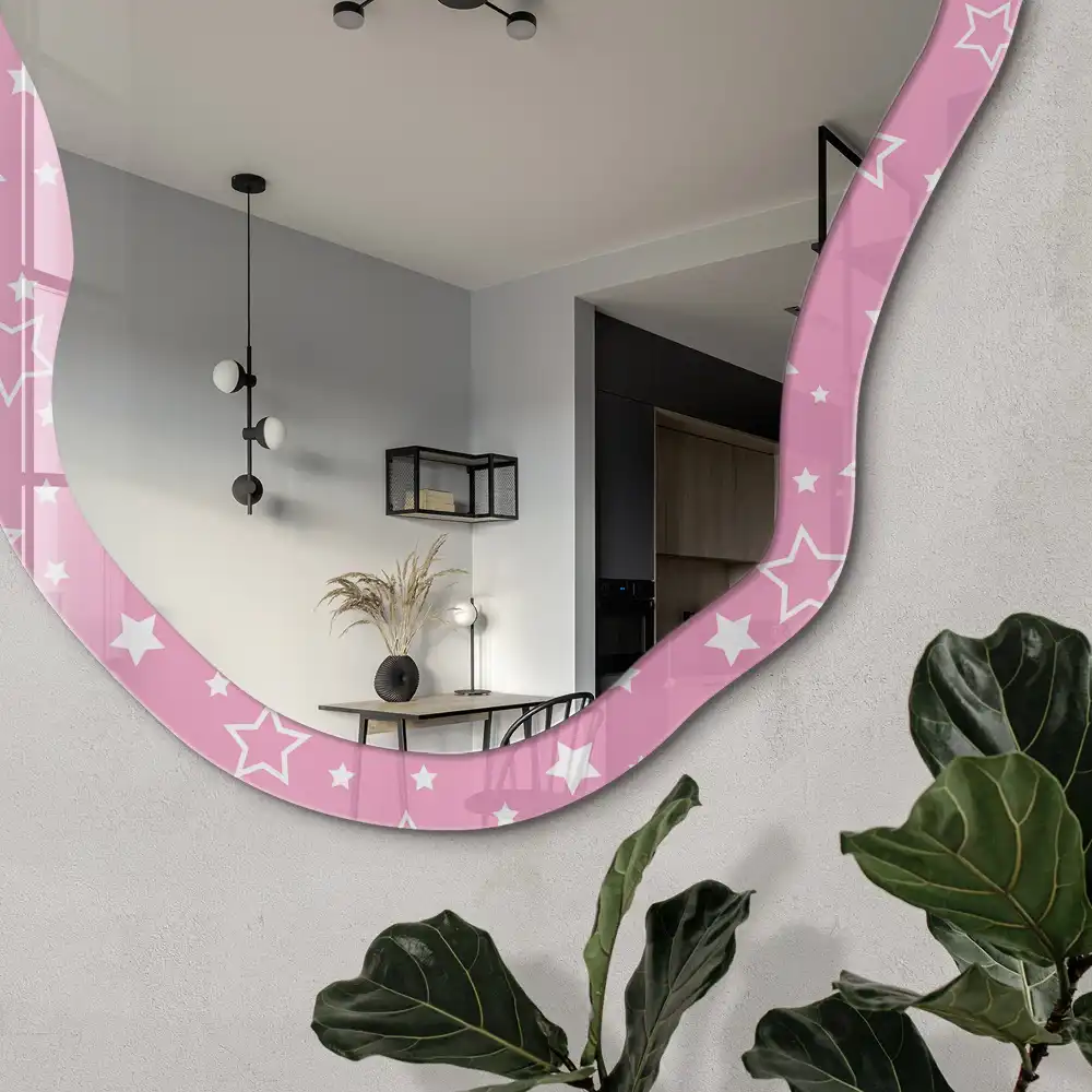 Miroir irrégulier à motif d'étoiles et de roses