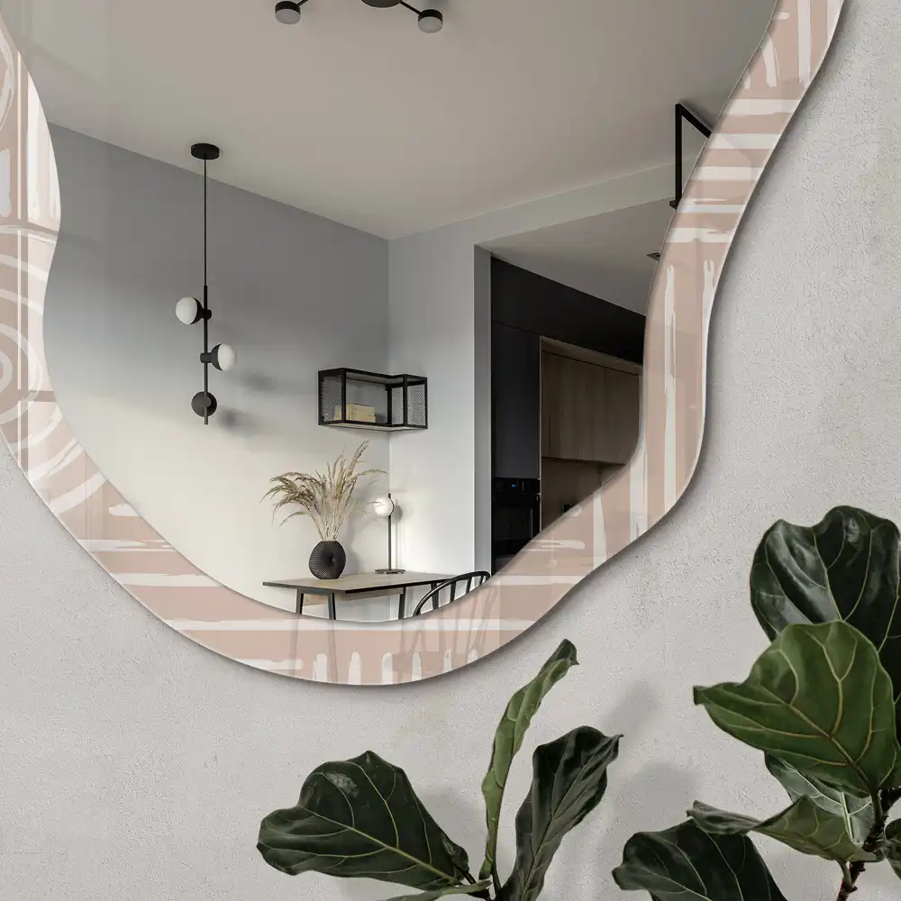 Miroir encadré à impression géométrique beige de forme irrégulière