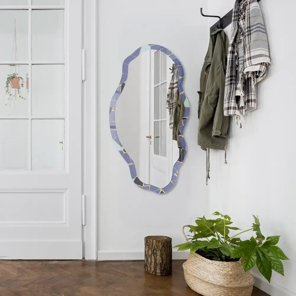 Miroir irrégulier à motif mosaïque bleue