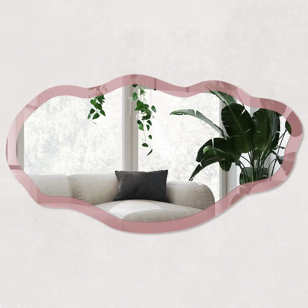 Miroir irrégulier à impression rose adouci
