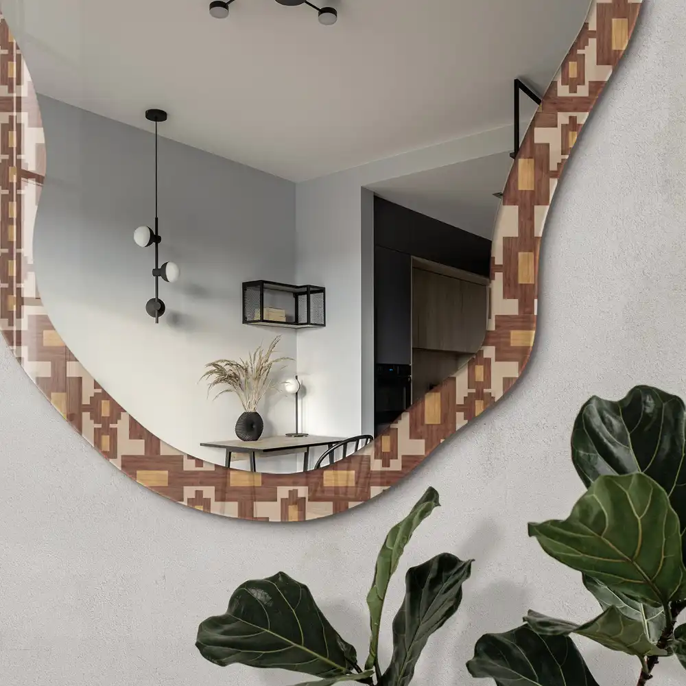 Miroir encadré à motif mosaïque classique de forme irrégulière