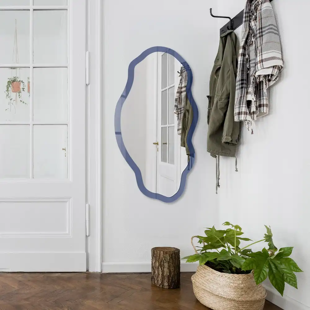 Miroir irrégulier avec impression bleu marine soutenu