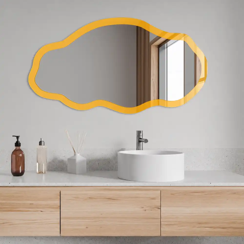 Miroir encadré à impression forme irrégulière jaune pierre