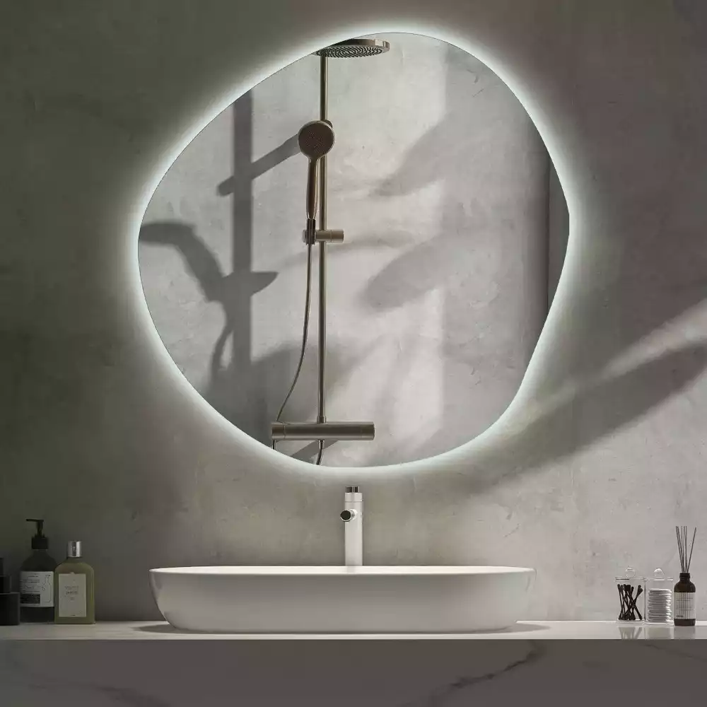 Miroir mural lumineux au design minimaliste et forme originale