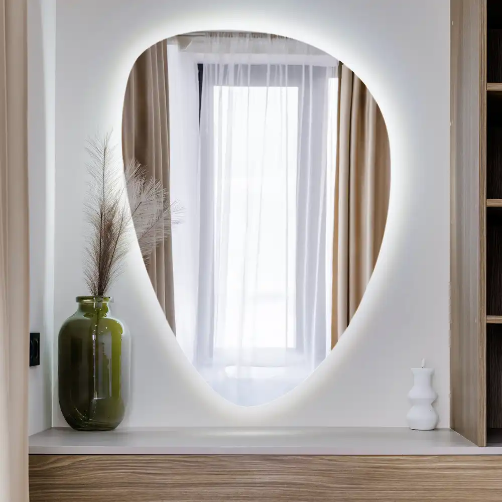 Miroir mural en forme d'œuf avec éclairage LED