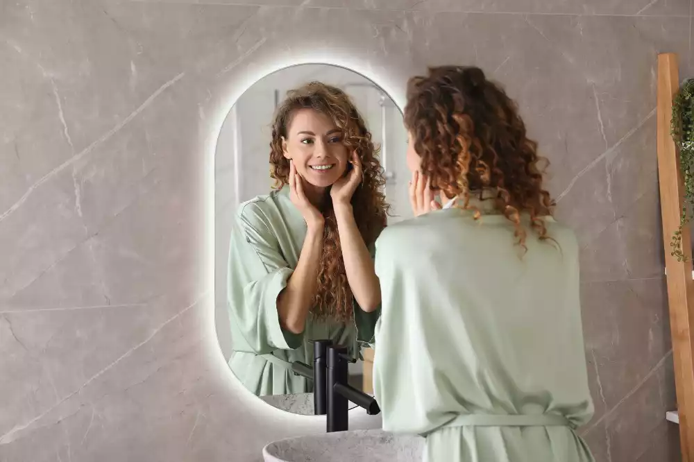 Miroir mural ovale sans cadre avec éclairage LED