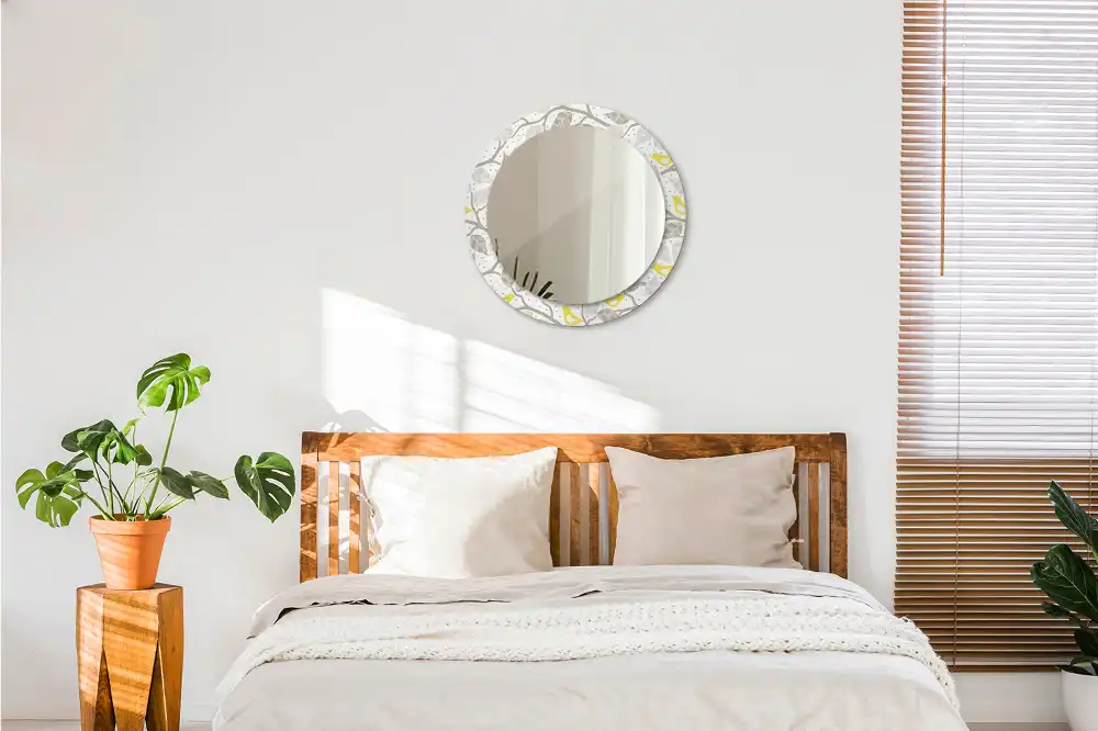 Miroir rond avec décoration oiseaux jaunes sur des branches