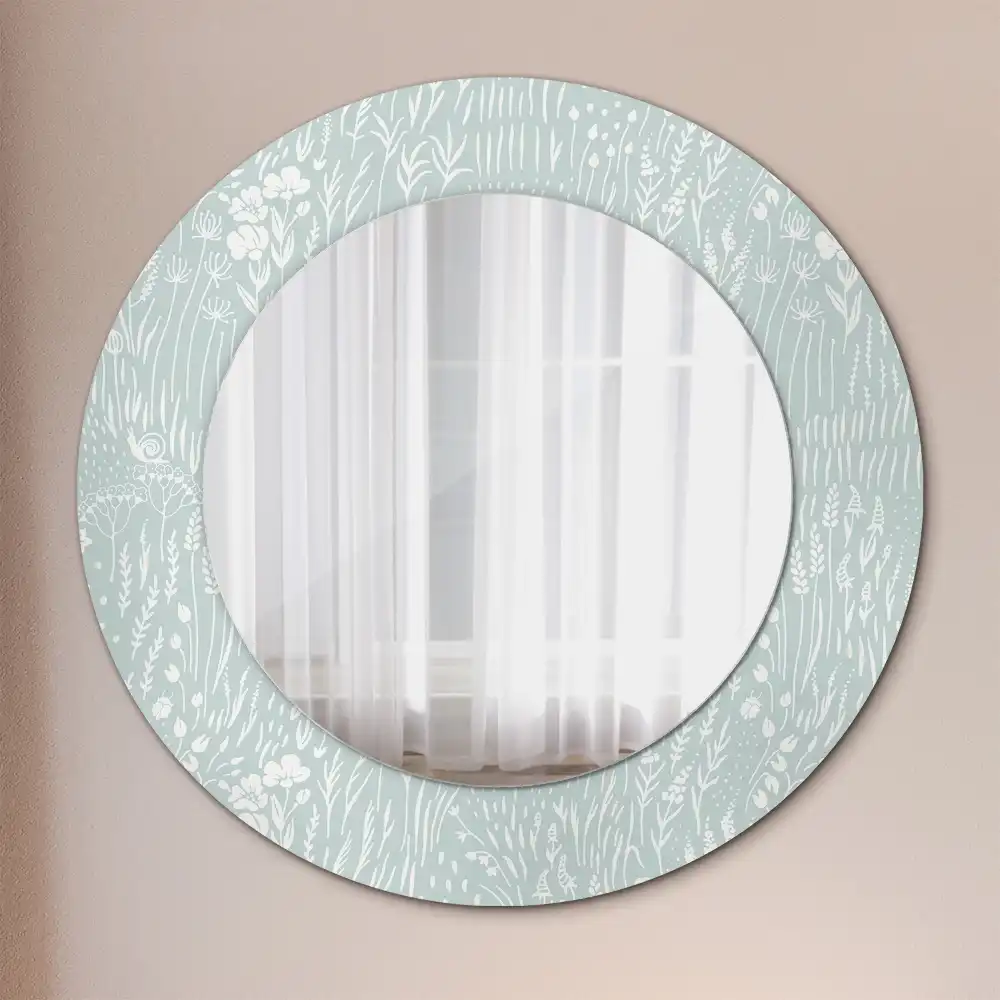 Miroir rond avec décoration escargot dans la prairie