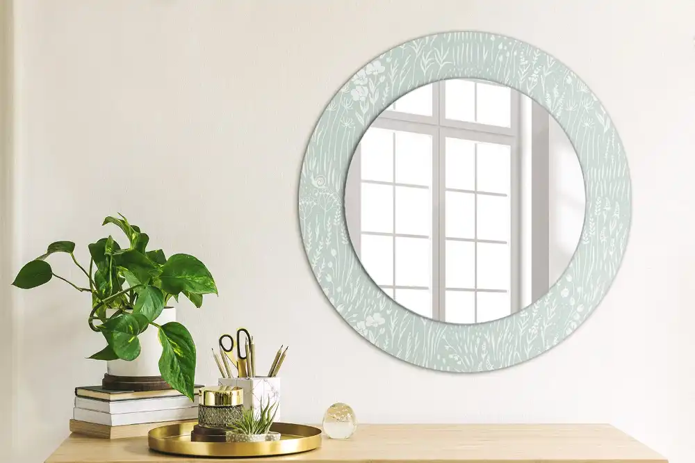 Miroir rond avec décoration escargot dans la prairie