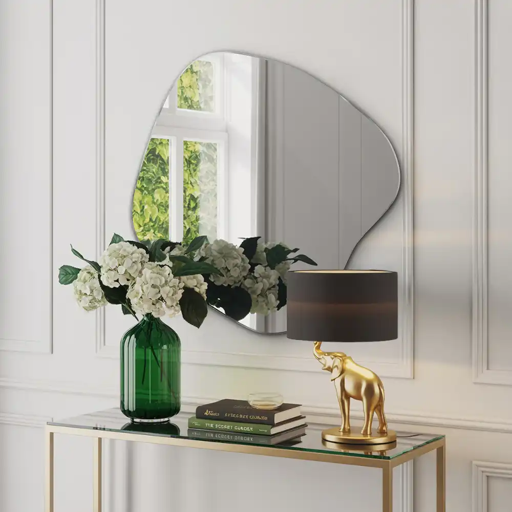 Miroir mural moderniste en forme de tache
