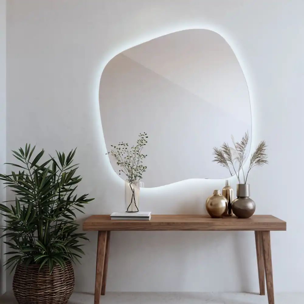 Miroir lumineux de forme organique