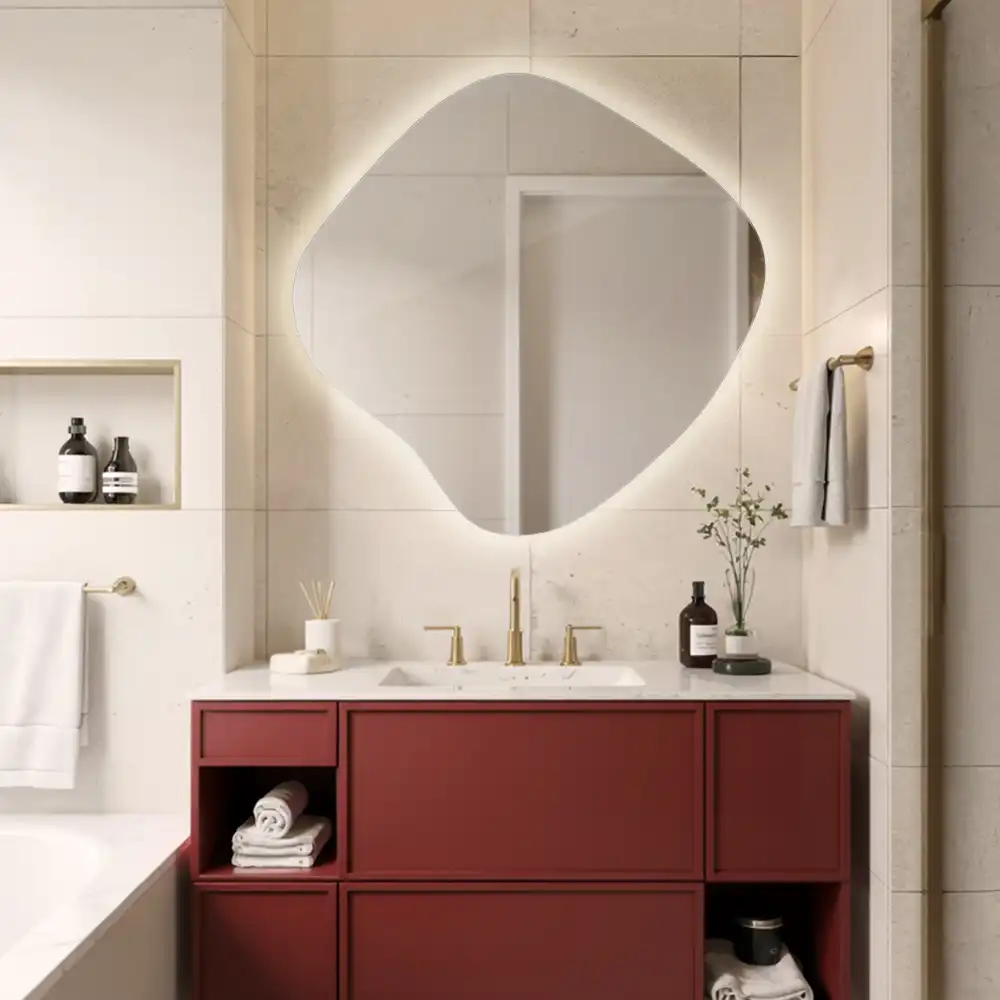 Miroir lumineux de forme organique