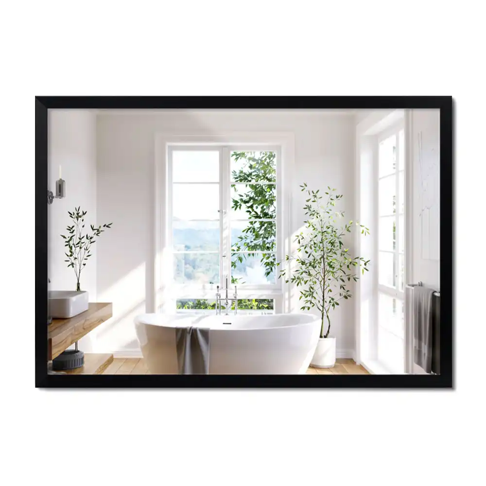 Miroir rectangulaire avec cadre noir suspendu