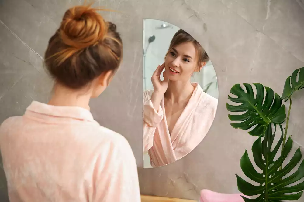 Miroir demi-cercle suspendu sans cadre