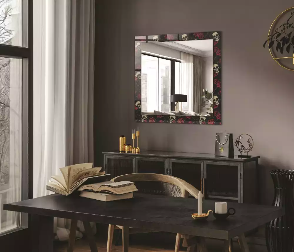 Miroir rectangulaire à cadre imprimé crânes roses et épines