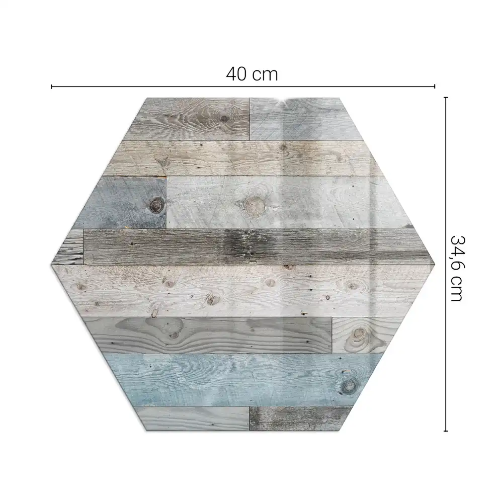 Socle hexagonal pour cheminée en planches de différentes teintes