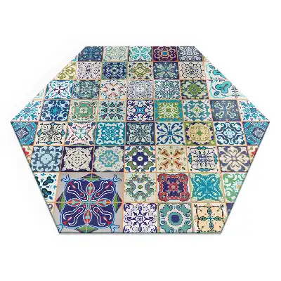 Plaque de protection pour cheminée en verre hexagonal avec motifs mosaïque sur carreaux