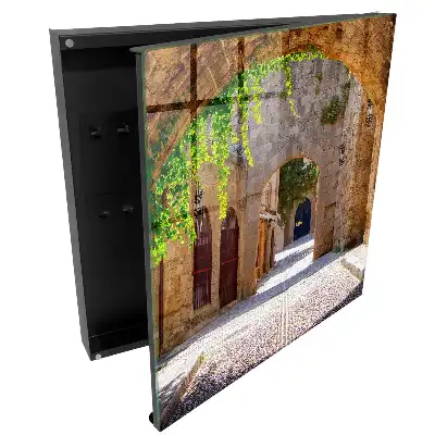 Armoire à clés architecture historique avec de la verdure