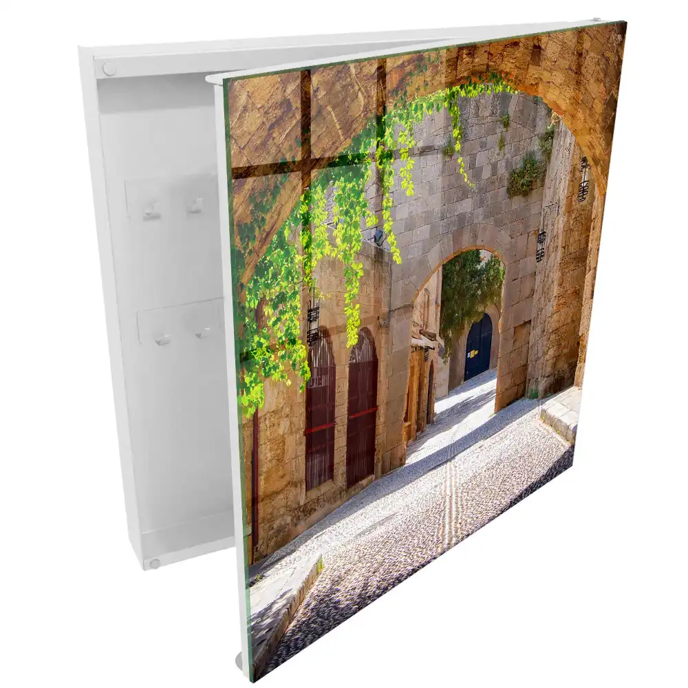 Armoire à clés architecture historique avec de la verdure