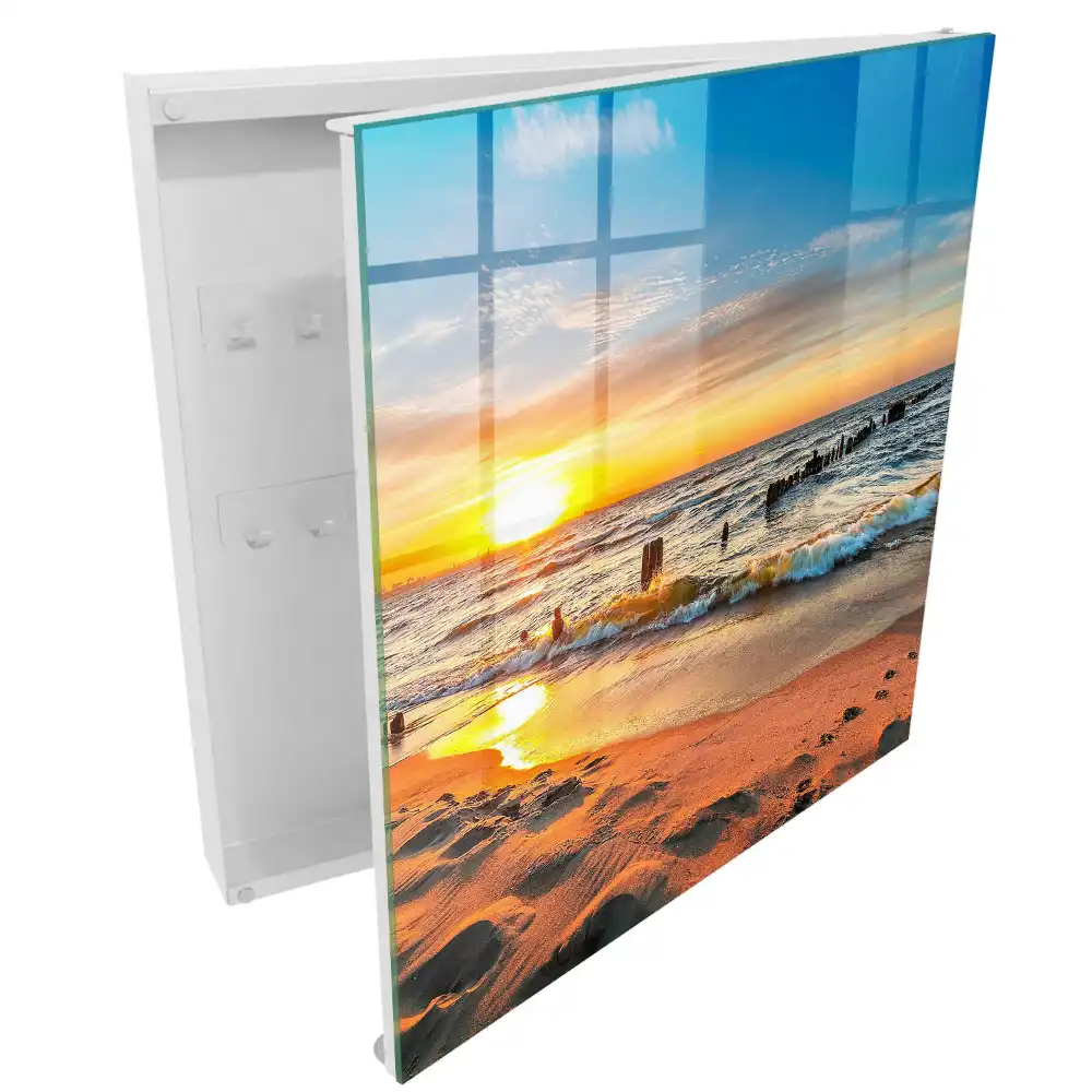 Boîte à clés coucher de soleil sur la mer et la plage