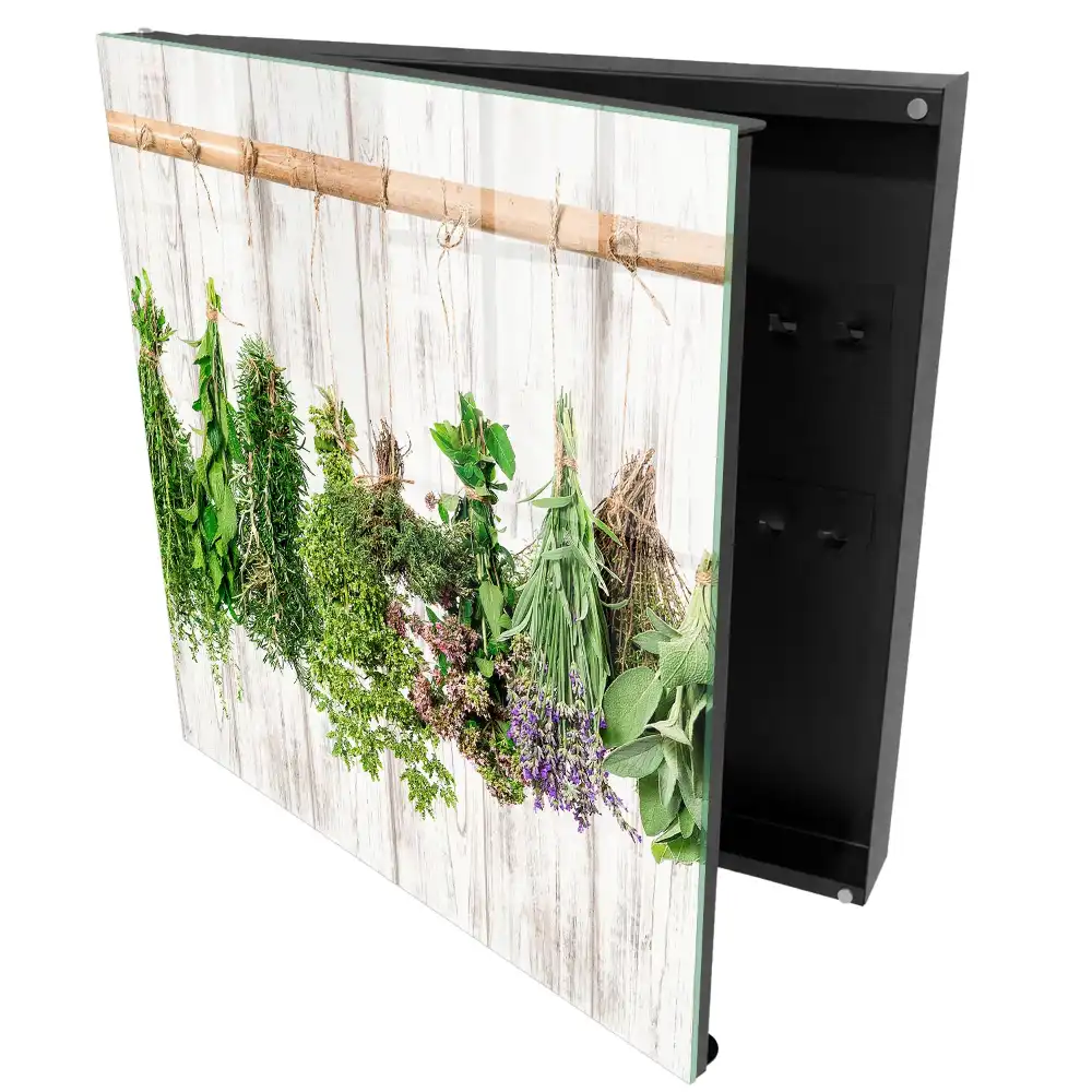 Armoire à clés herbes suspendues au bois dans un style rustique