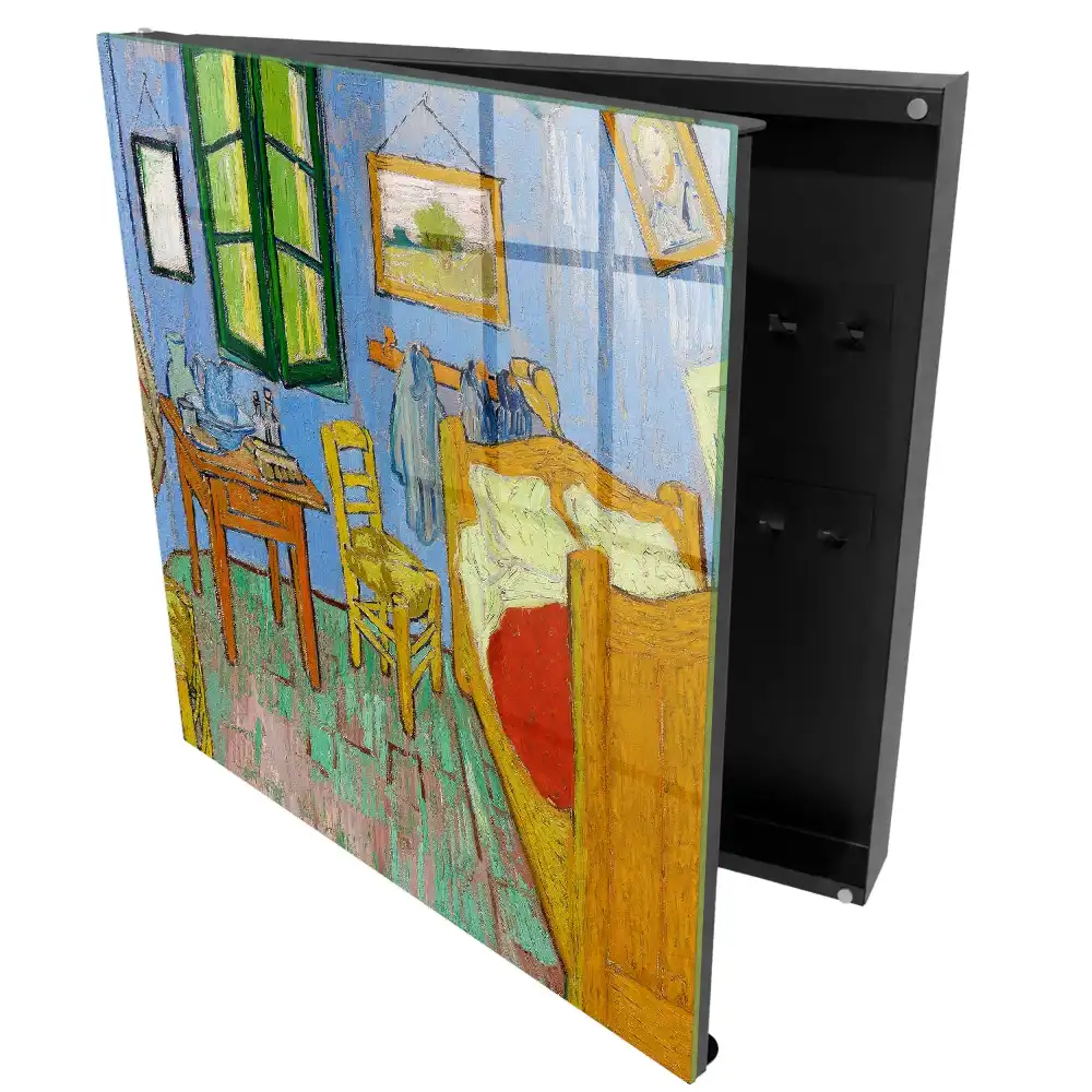 Armoire à clés une chambre avec un lit et des meubles en bois