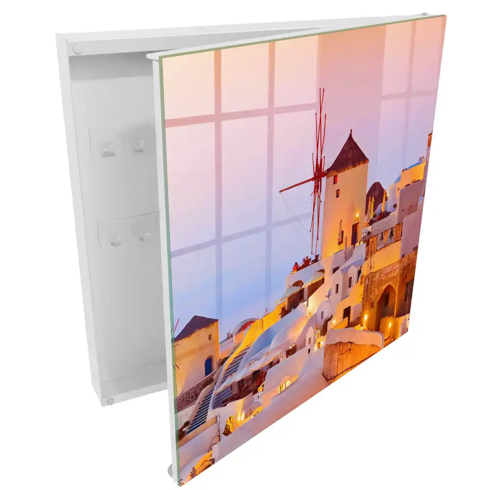 Armoire à clés bâtiments grecs et moulins à vent sous un soleil couchant chaleureux