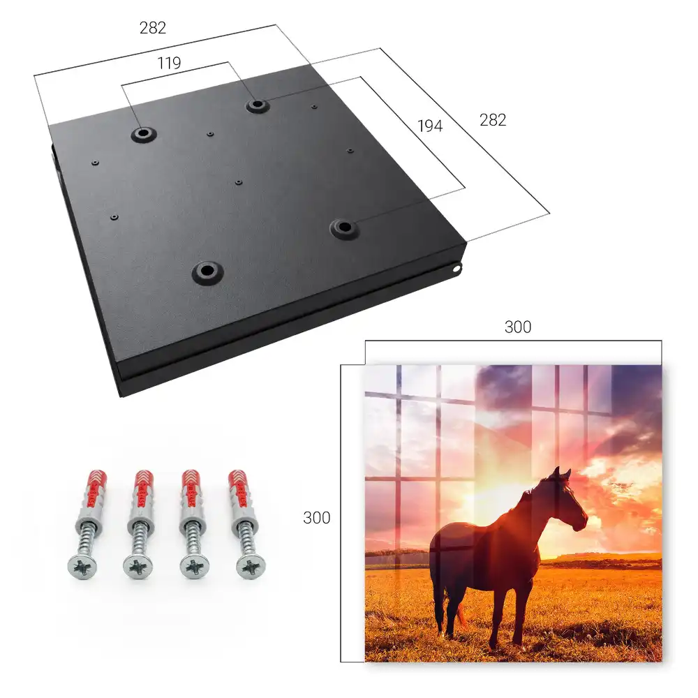 Armoire à clés un cheval dans la lueur du soleil couchant