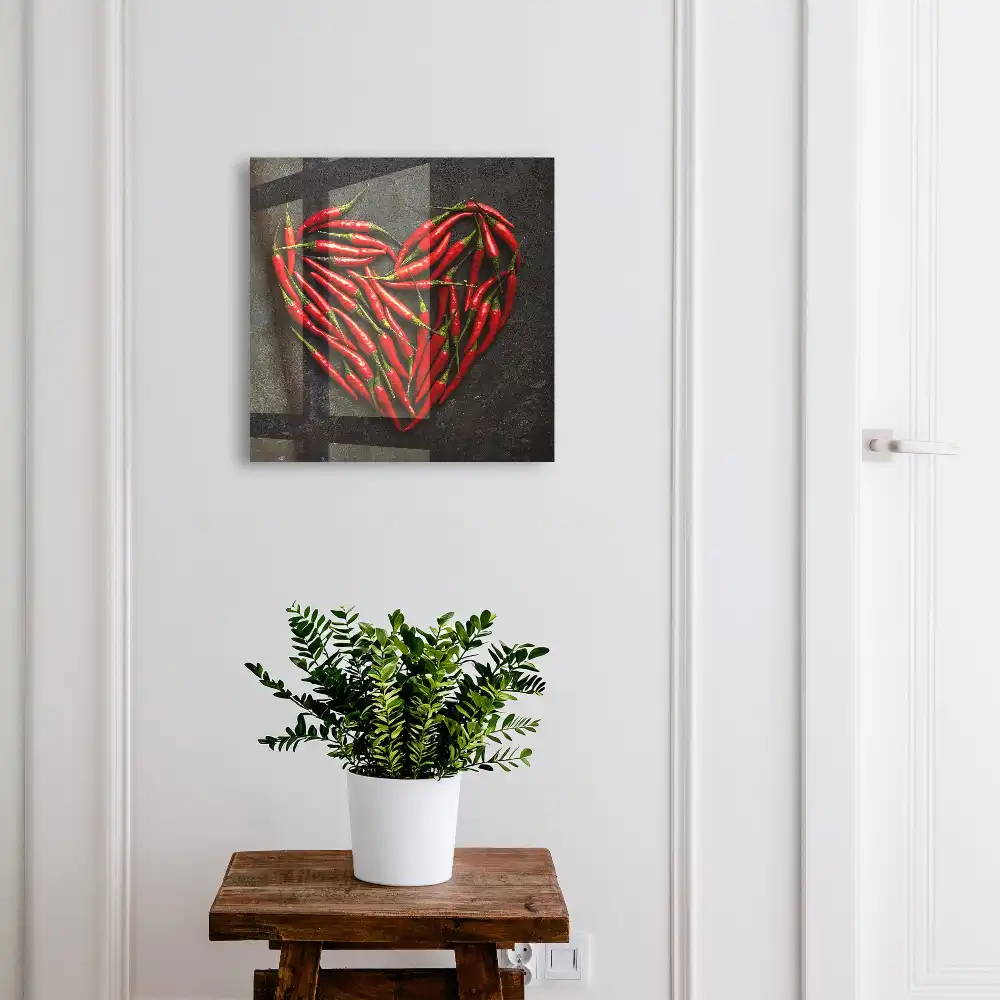 Boîte à clés murale une disposition en forme de cœur de piments