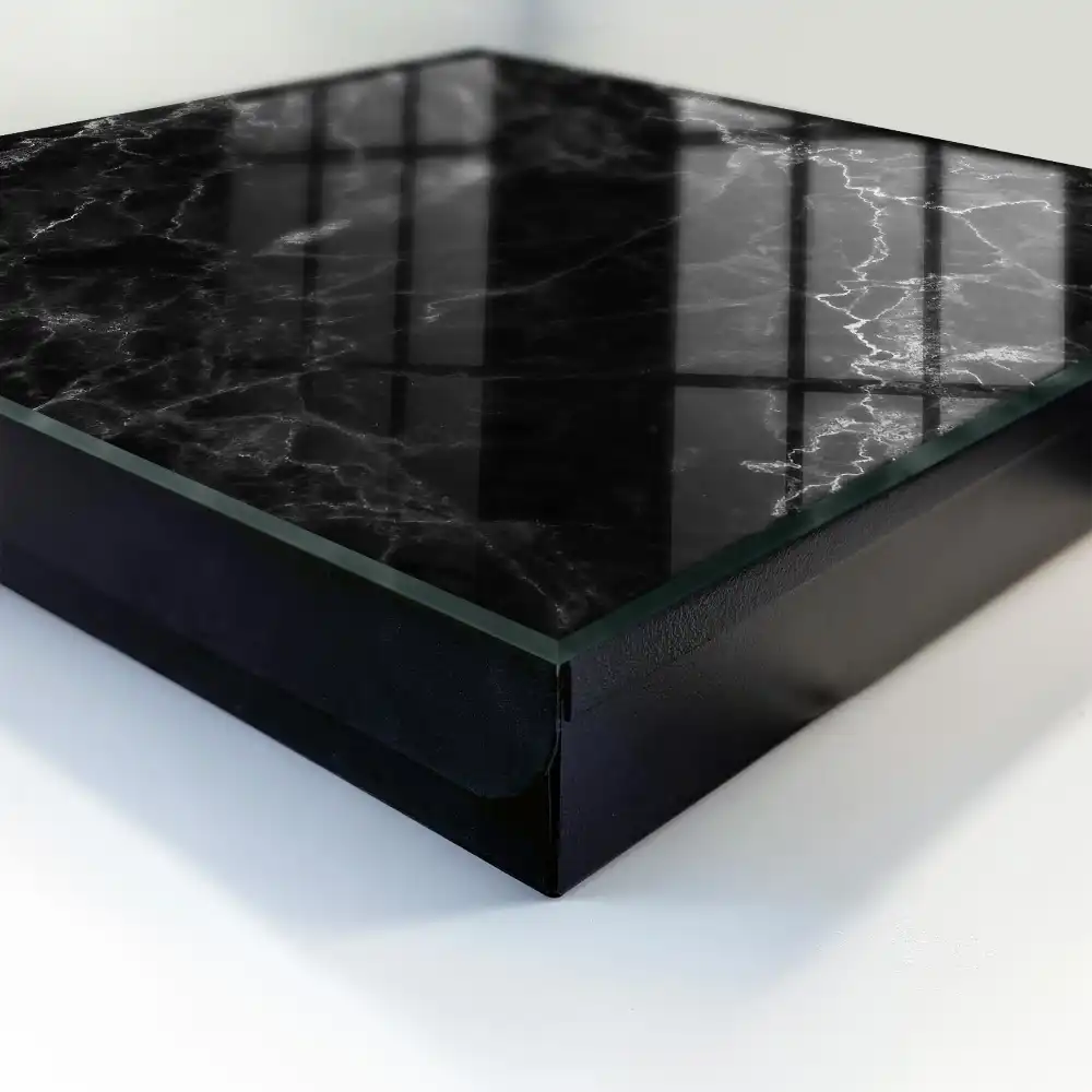 Armoire à clés l'élégance brute de la pierre et les nuances sombres de la structure