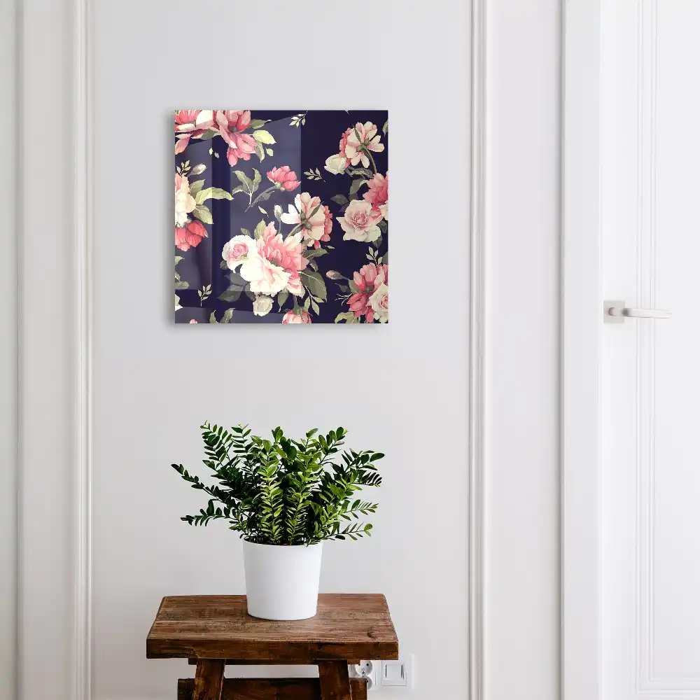 Boîte à clés murale fleurs efficaces sur fond sombre