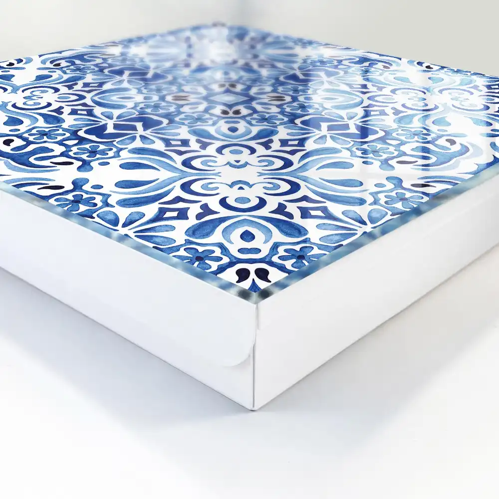 Boîte à clés motifs symétriques dans des tons de bleu