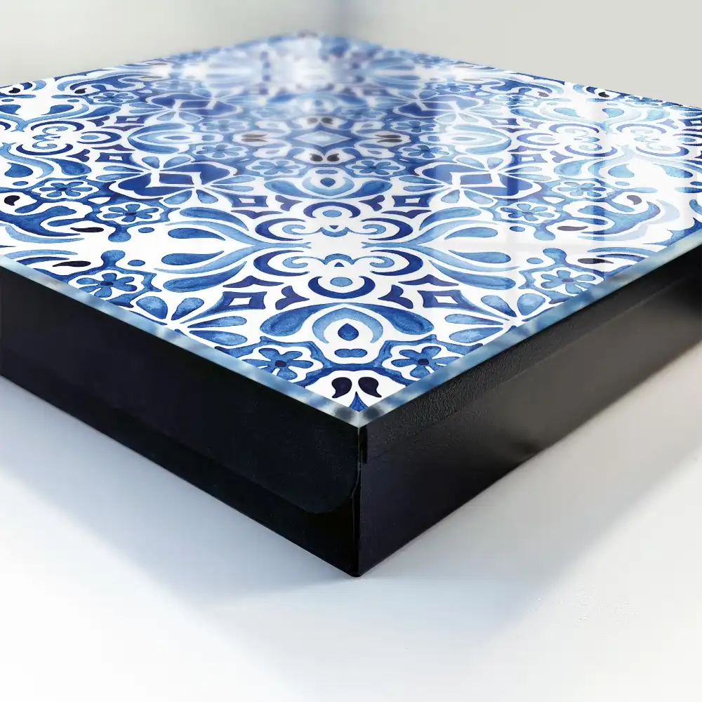 Boîte à clés motifs symétriques dans des tons de bleu