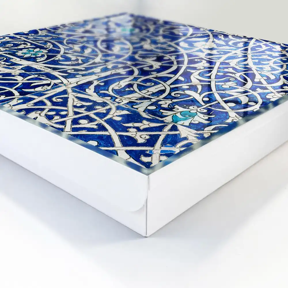 Armoire à clés charme arabesque à motif bleu et blanc