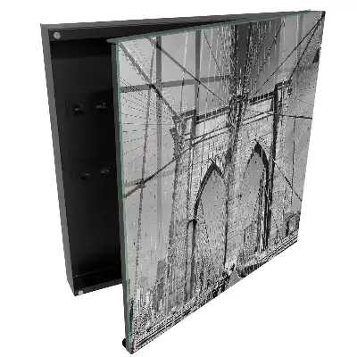 Armoire à clés un pont immense en noir et blanc