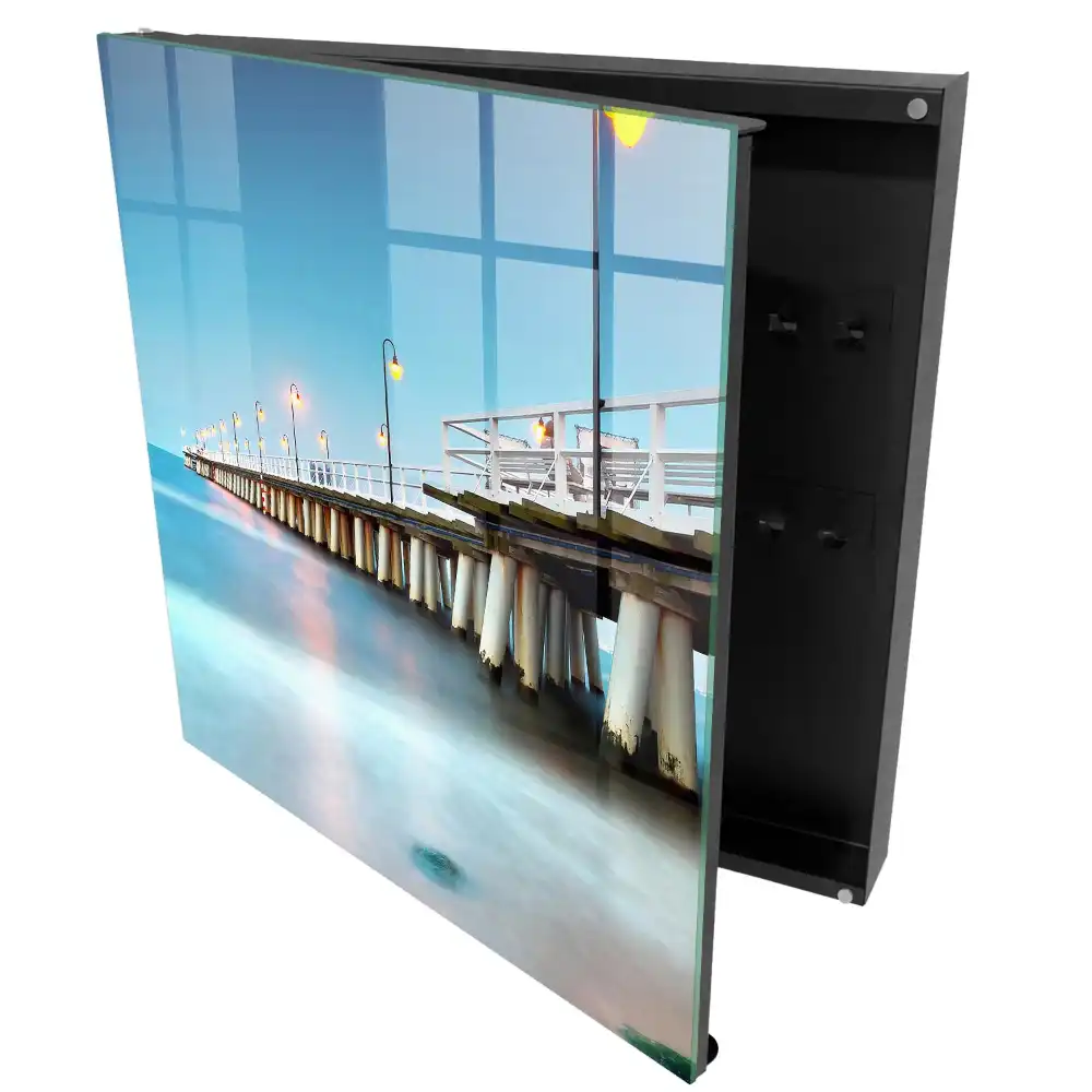 Armoire à clés scène de pont discrète au coucher du soleil