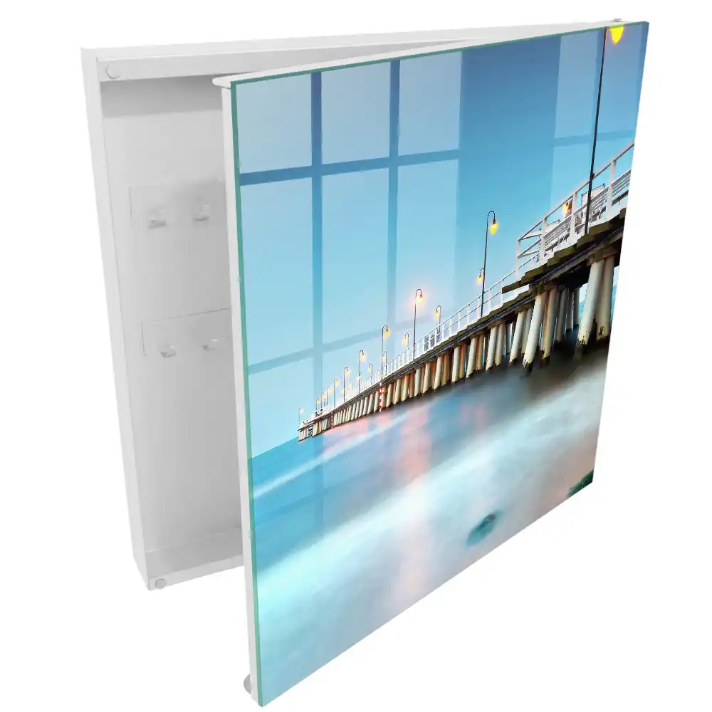 Armoire à clés scène de pont discrète au coucher du soleil