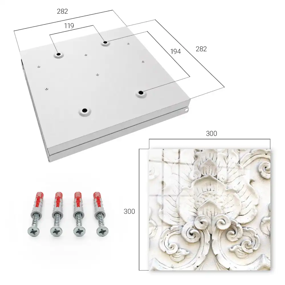 Armoire à clés motifs finement décorés de motifs floraux