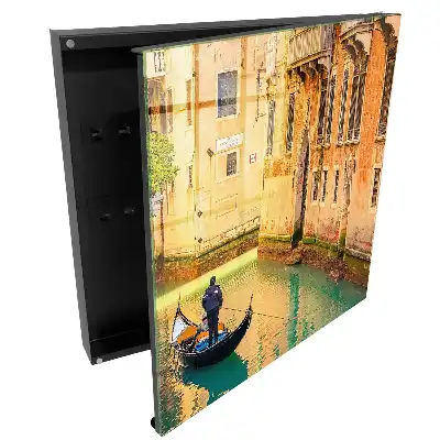 Boîte à clés murale canal italien et gondolier avec des bâtiments en arrière-plan