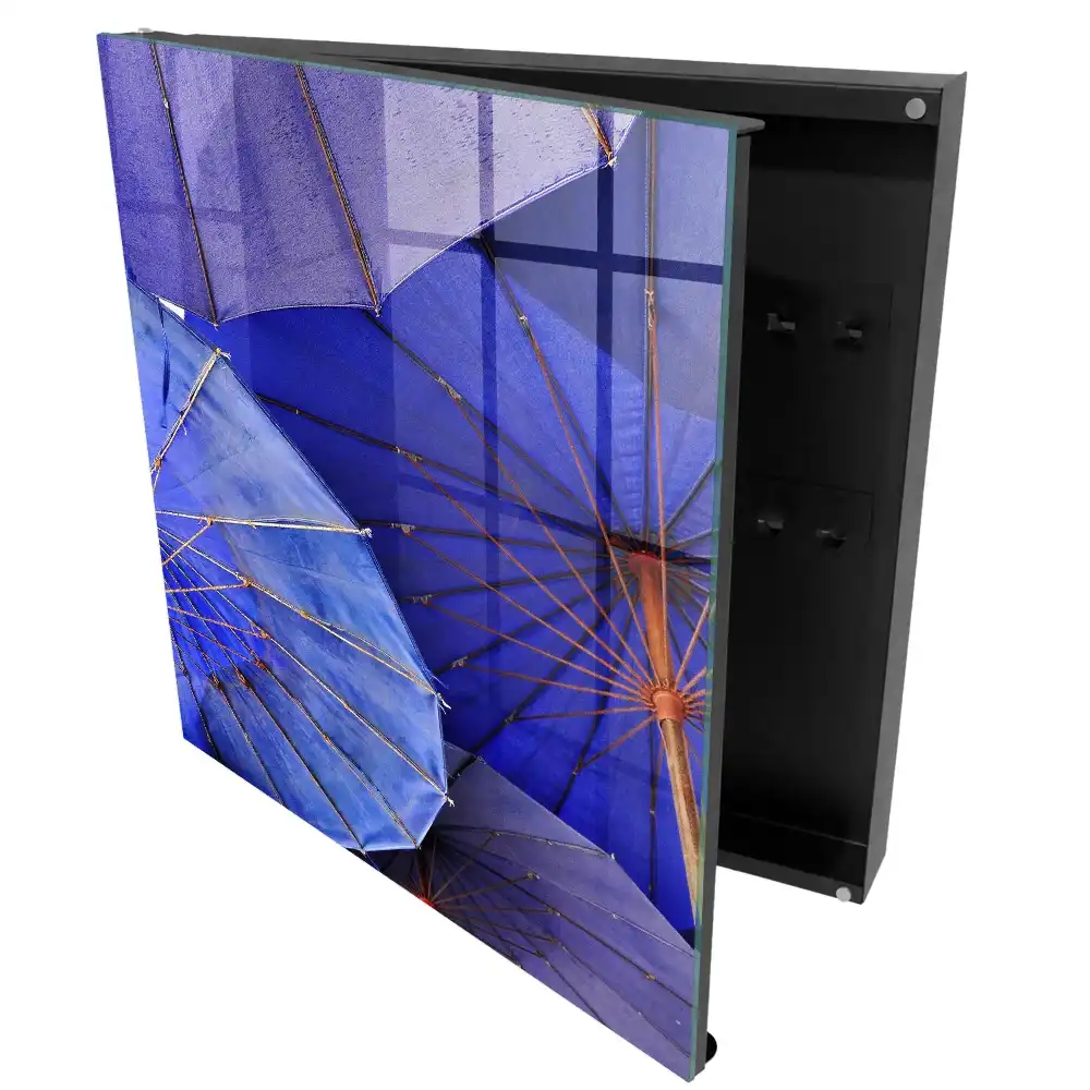 Armoire à clés parapluies bleus disposés de manière dynamique